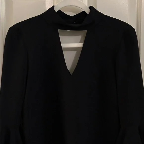 Milly Women's Bell Sleeve Black top size 2 - Picture 2 of 13